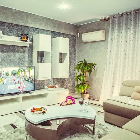 Cosy Townhouse In Costa Adeje