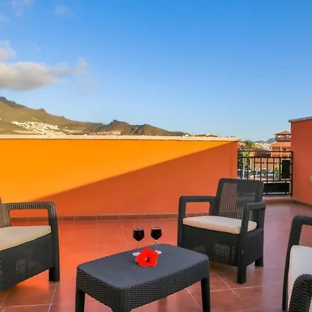 Cosy Townhouse In Costa Adeje